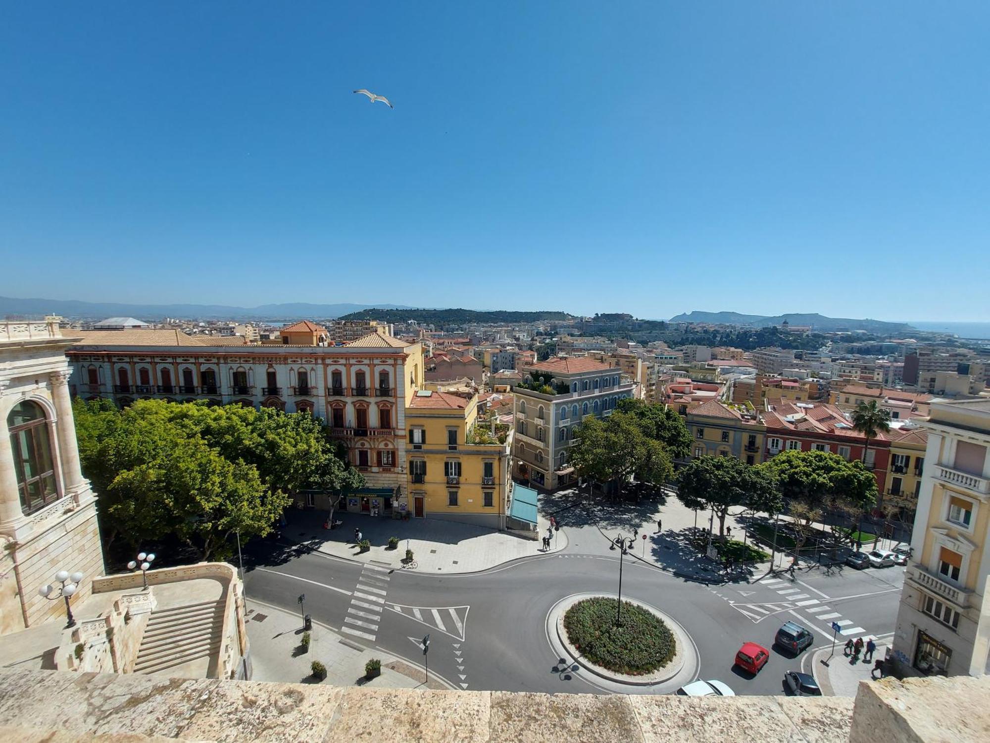 Mariolina'S Suites Cagliari Exterior foto