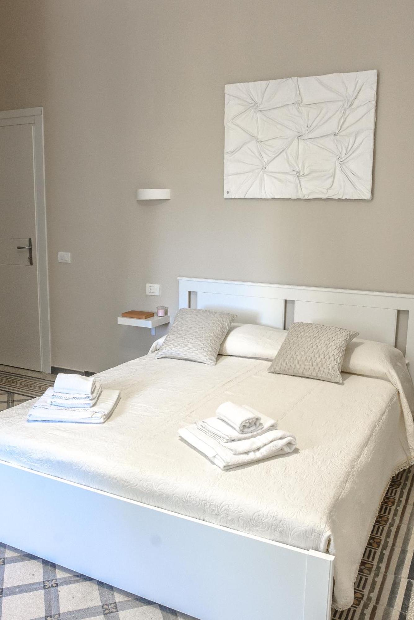 Mariolina'S Suites Cagliari Exterior foto