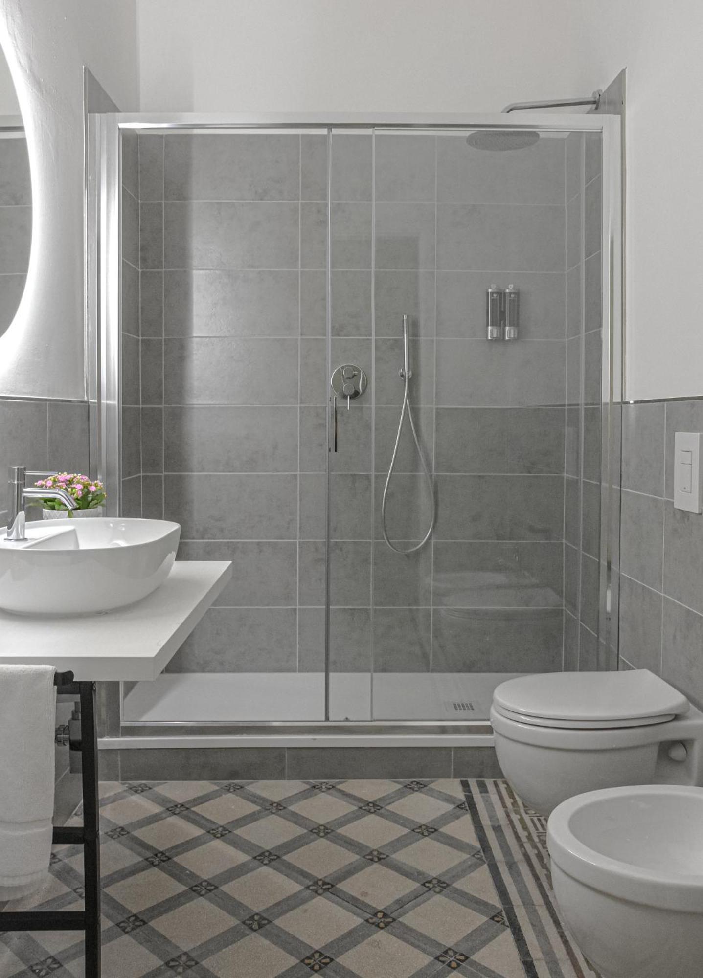Mariolina'S Suites Cagliari Exterior foto